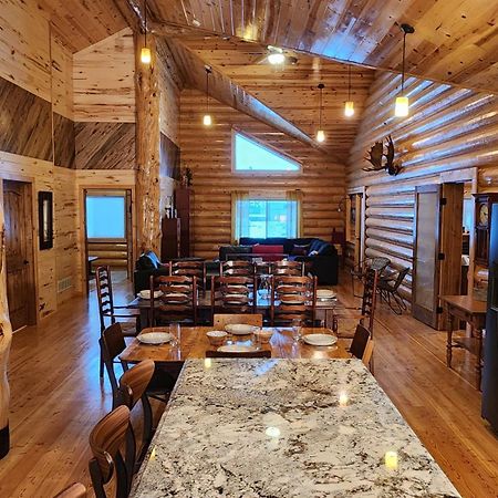 Beargrass Lodging & Rv Resort Hungry Horse 外观 照片