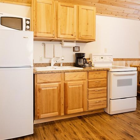 Beargrass Lodging & Rv Resort Hungry Horse 外观 照片